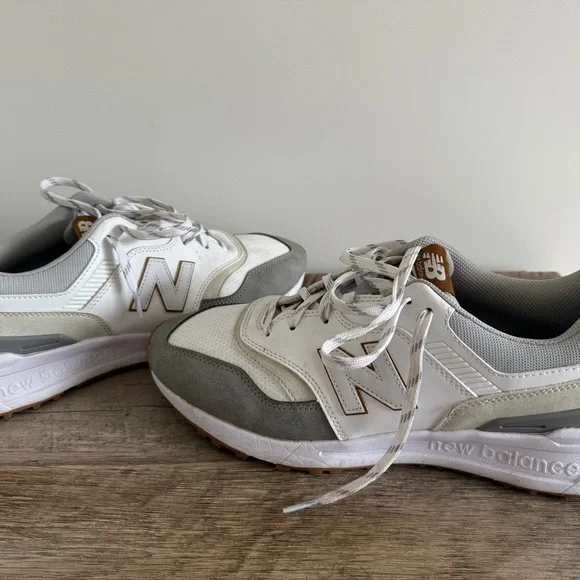 Men’s New Balance White and Gray Golf Shoes - Picture 7 of 7
